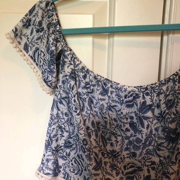 Blue Floral Crop Top - Picture 2 of 2